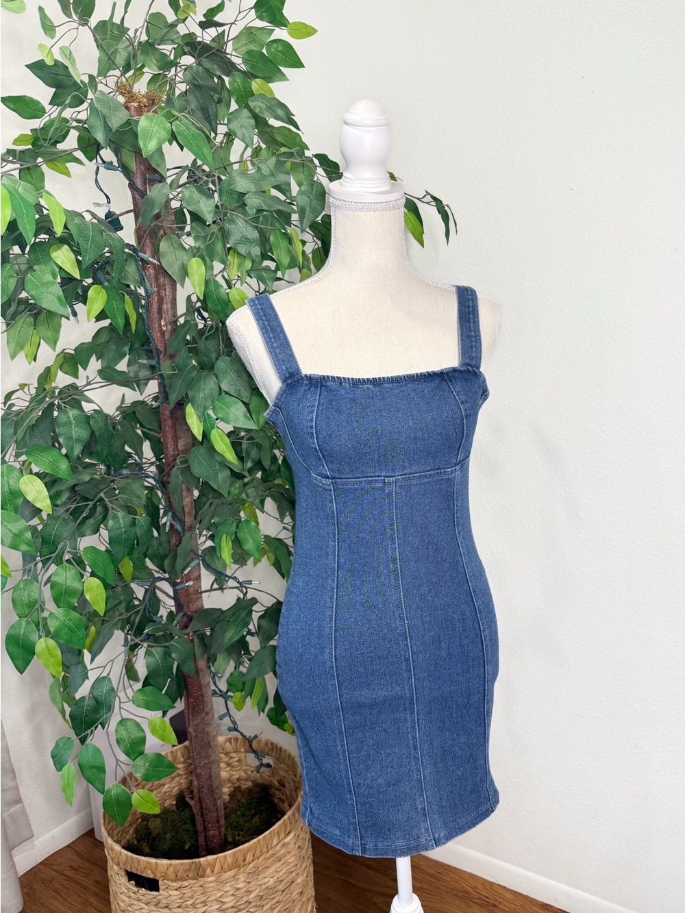 Denim Blvd Los Angeles Denim Mini Dress Women’s Size Small Blue Stretch - Picture 5 of 7